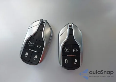 2019 Maserati Levante Granlusso из США, поврежденный, VIN ZN661XUL4KX334335